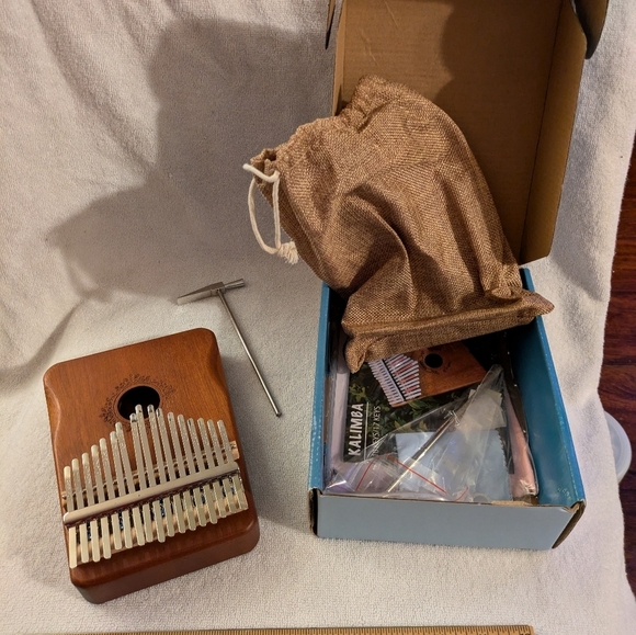 Colorful Deer Design Kalimba Box - Picture 5 of 10